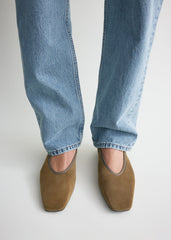 Minimalist suede ballerinas hazel