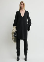 Short bell-sleeve dress black
