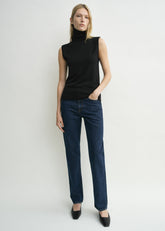 Sleeveless fine turtleneck black