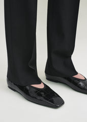 Minimalist croco-embossed ballerinas black