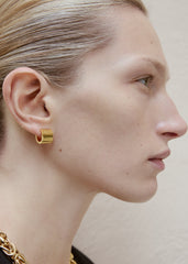 Petite signature hoops gold