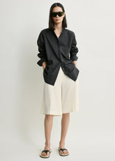 Wide tailored shorts ecru