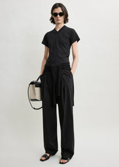 Wide-ribbed v-neck tee black