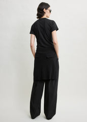 Wide-ribbed v-neck tee black