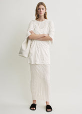 Crinkled knit skirt white