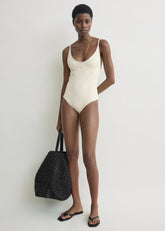 Scoop swimsuit ecru