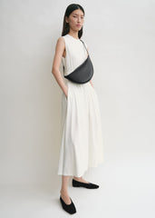 Leather scooped sling black