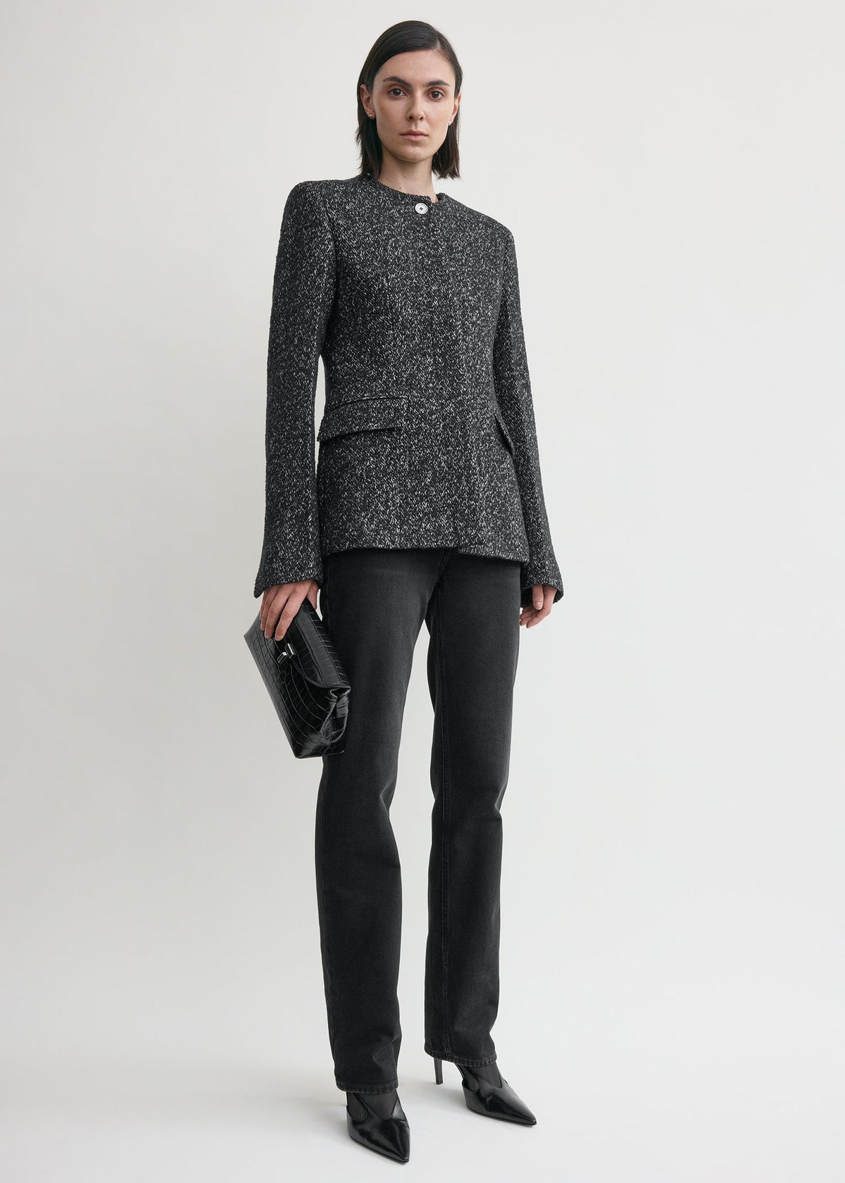 Collarless cinched jacket black/white