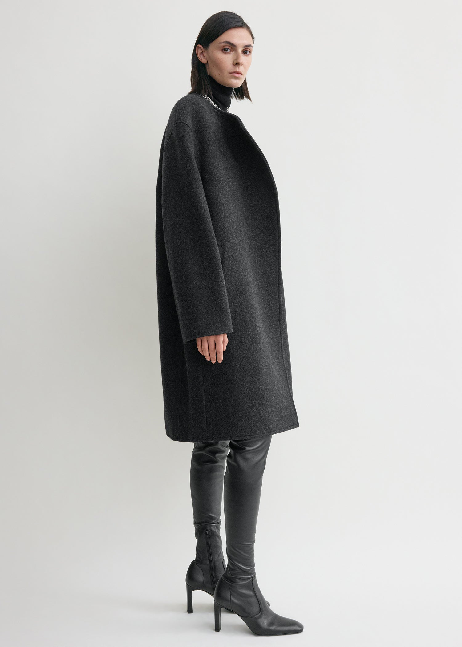 Collarless felt coat charcoal