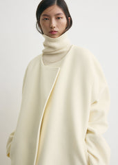 Collarless felt coat ecru