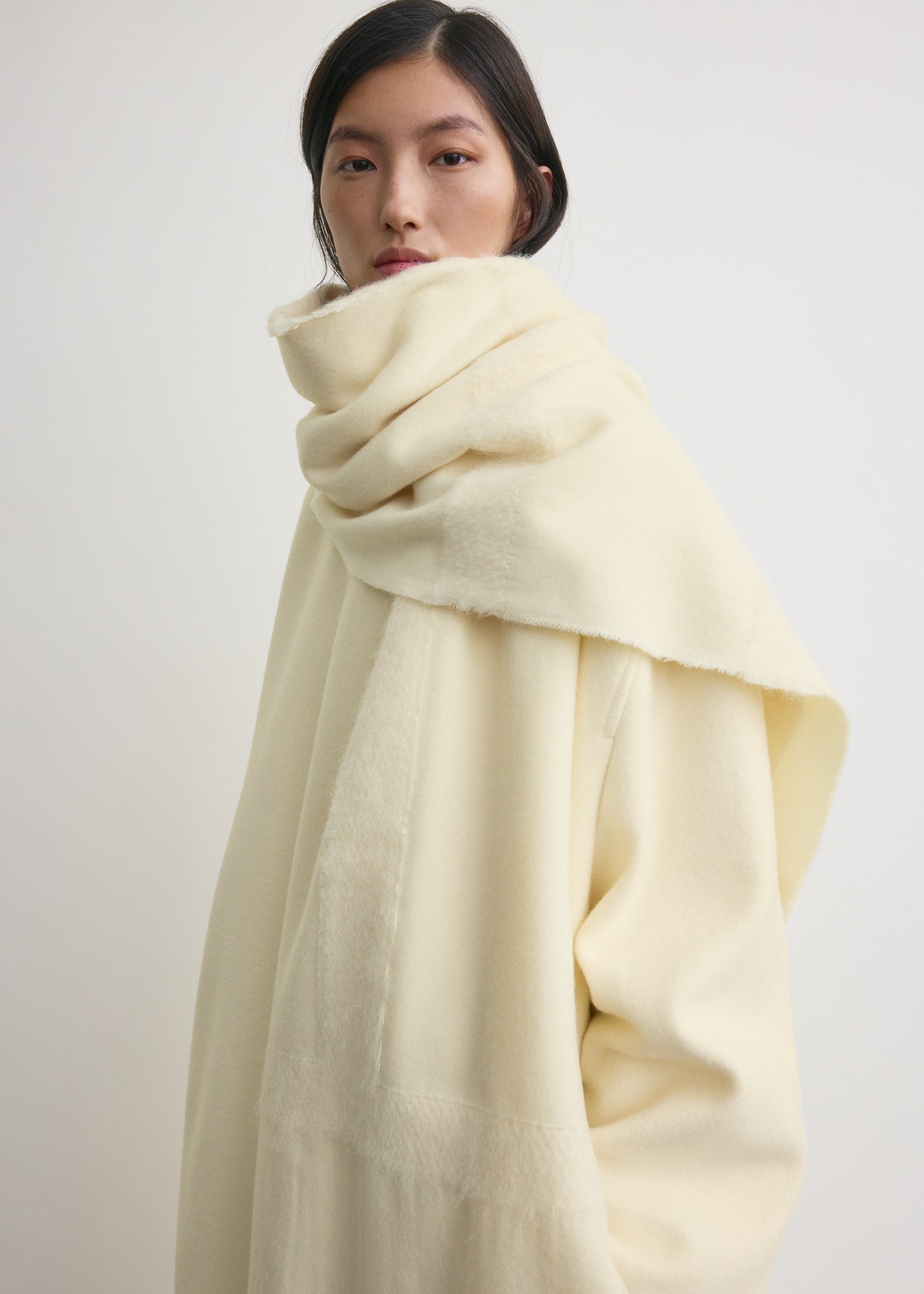 Monogram twill scarf off-white
