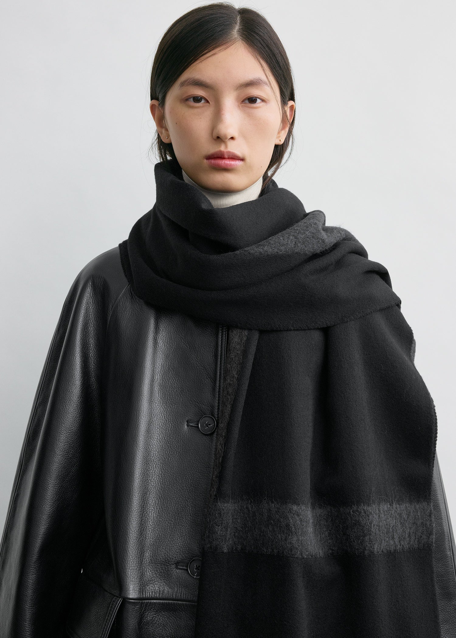 Monogram twill scarf black