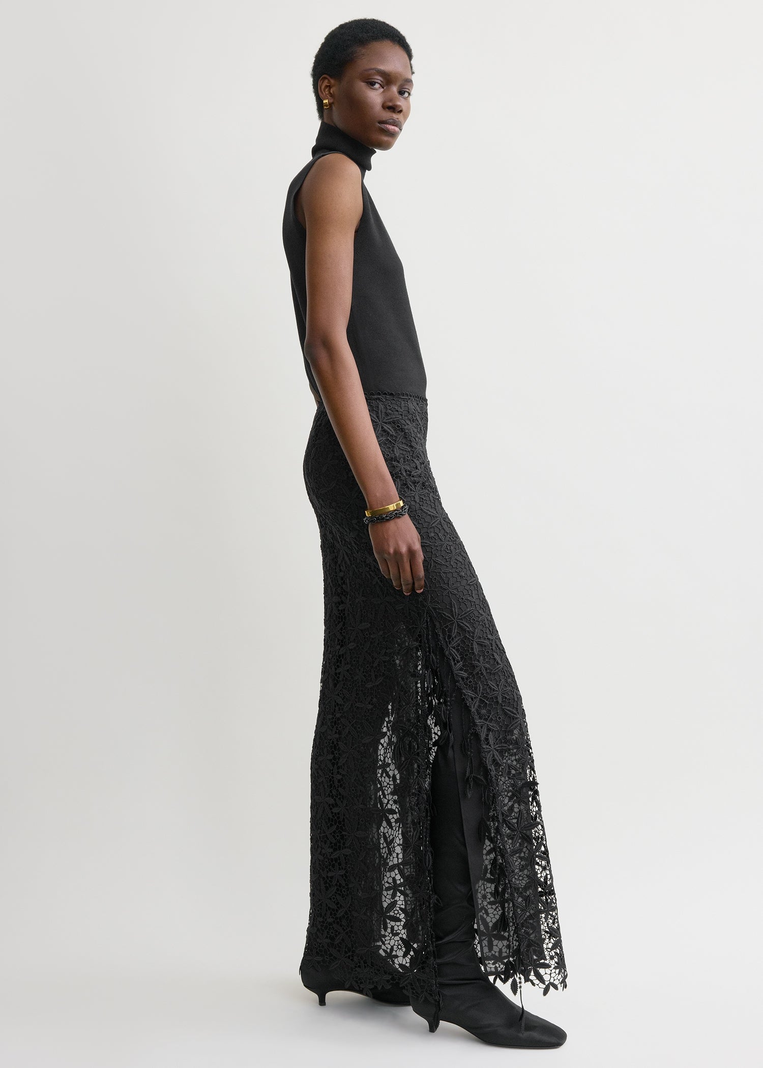 Guipure lace skirt black