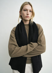 Classic winter scarf black
