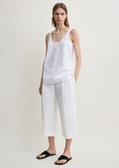 Cropped trousers white