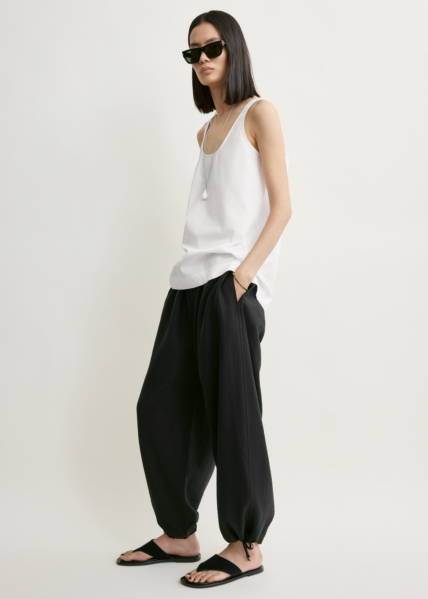 Parachute trousers black