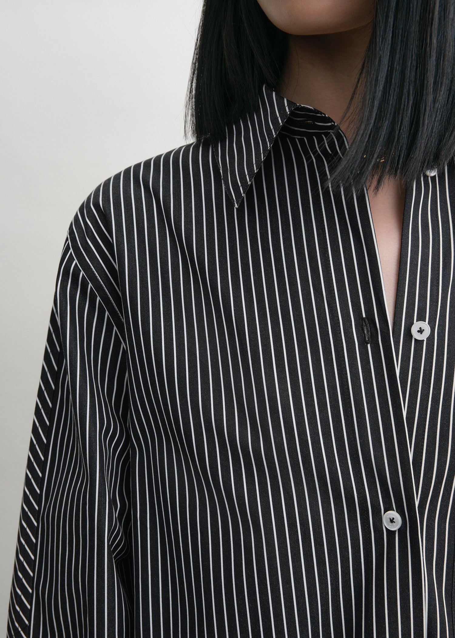 Striped kimono-sleeve shirtdress black/white