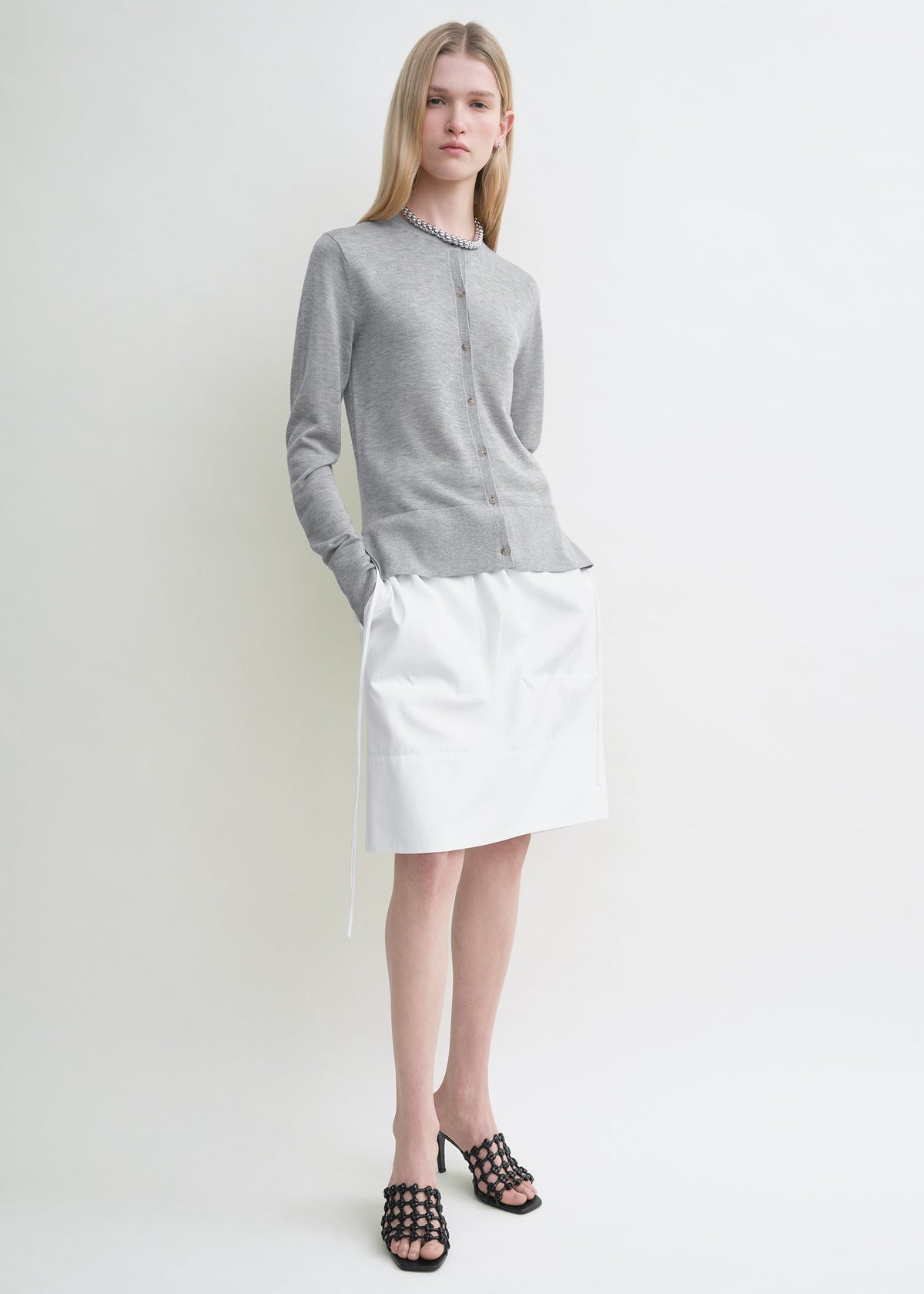 Fine knit cardigan grey