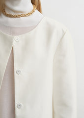 Collarless coat off-white