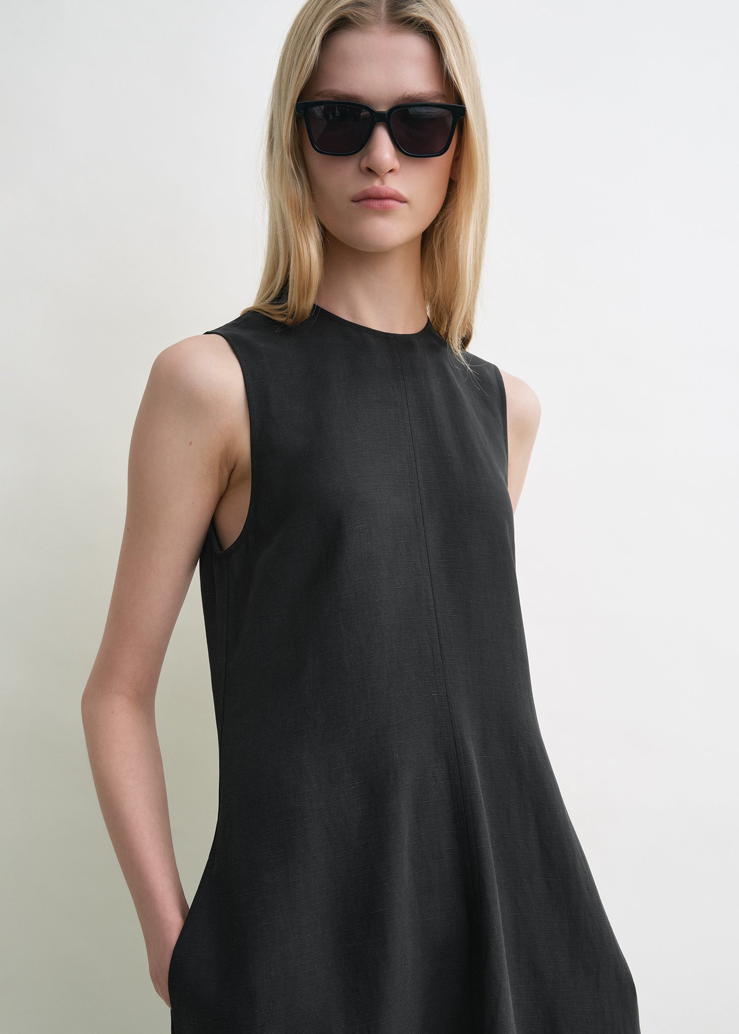 Fluid summer dress black petite