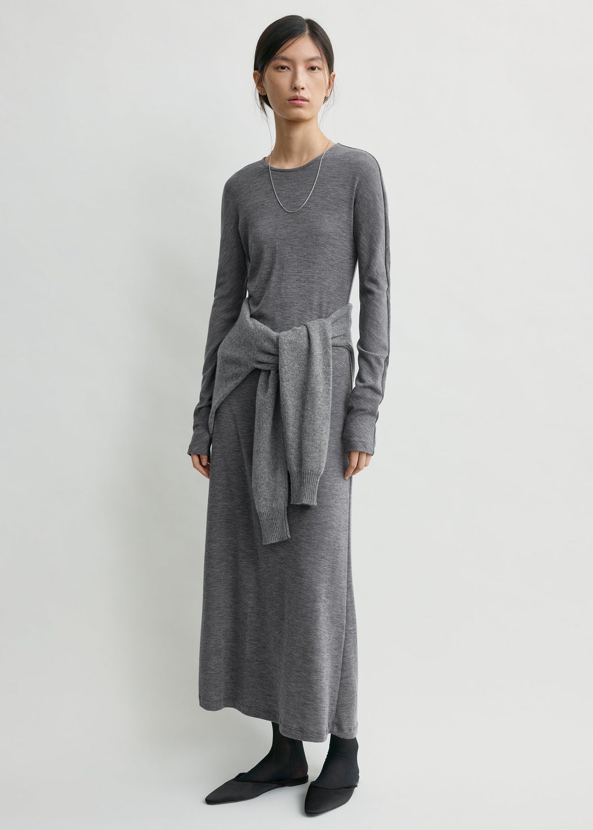 Long-sleeve everyday dress grey