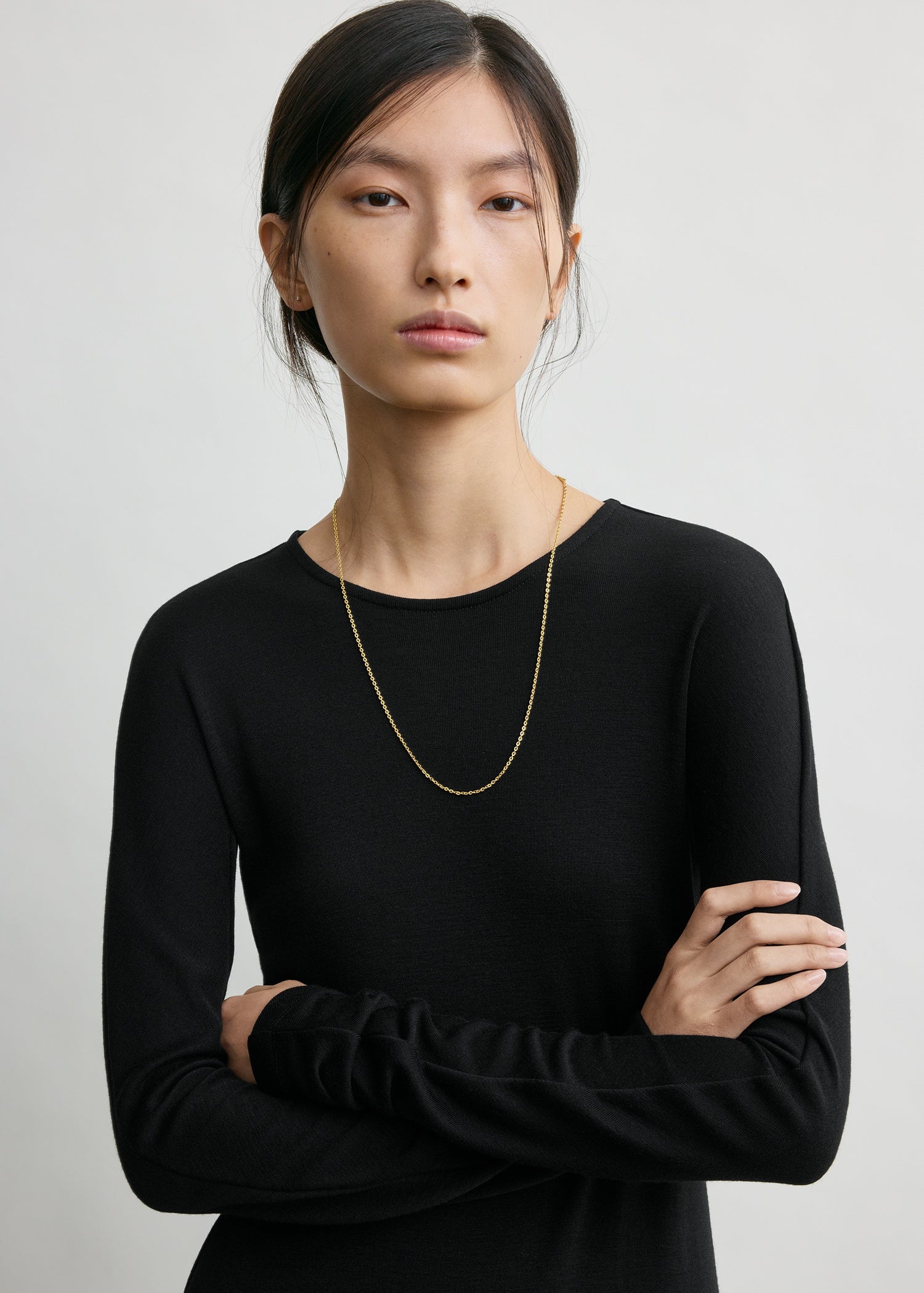 Long-sleeve everyday dress black