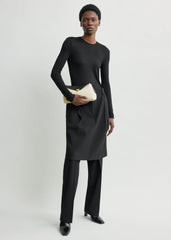 T-lock embroidered leather clutch black/milk