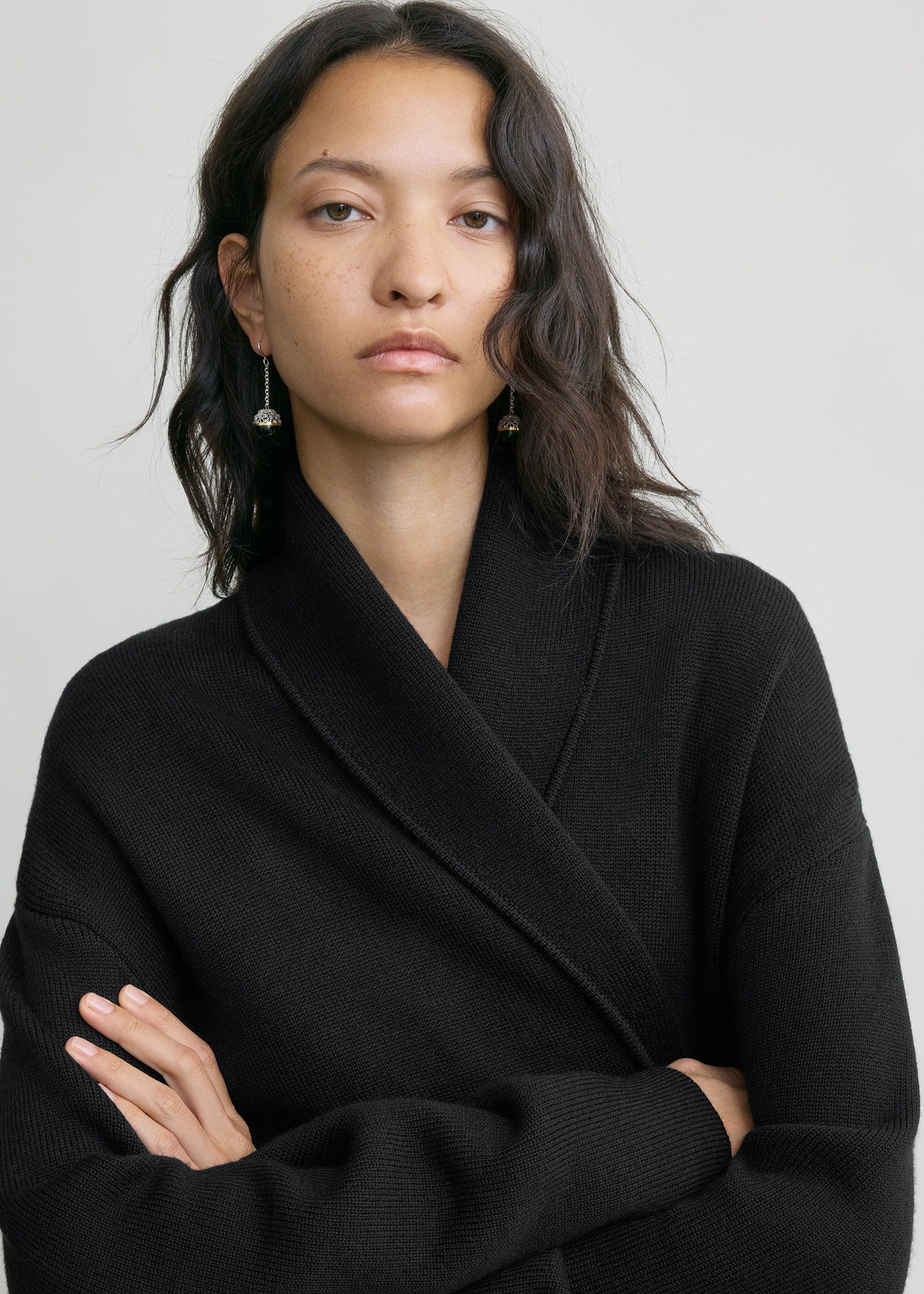 Shawl-lapel robe black