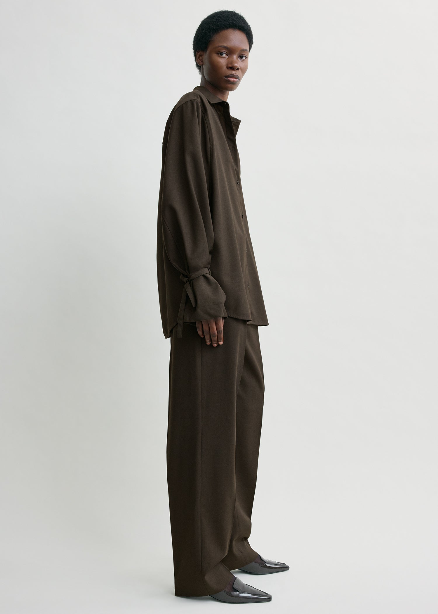 Tie-cuff shirt pepper