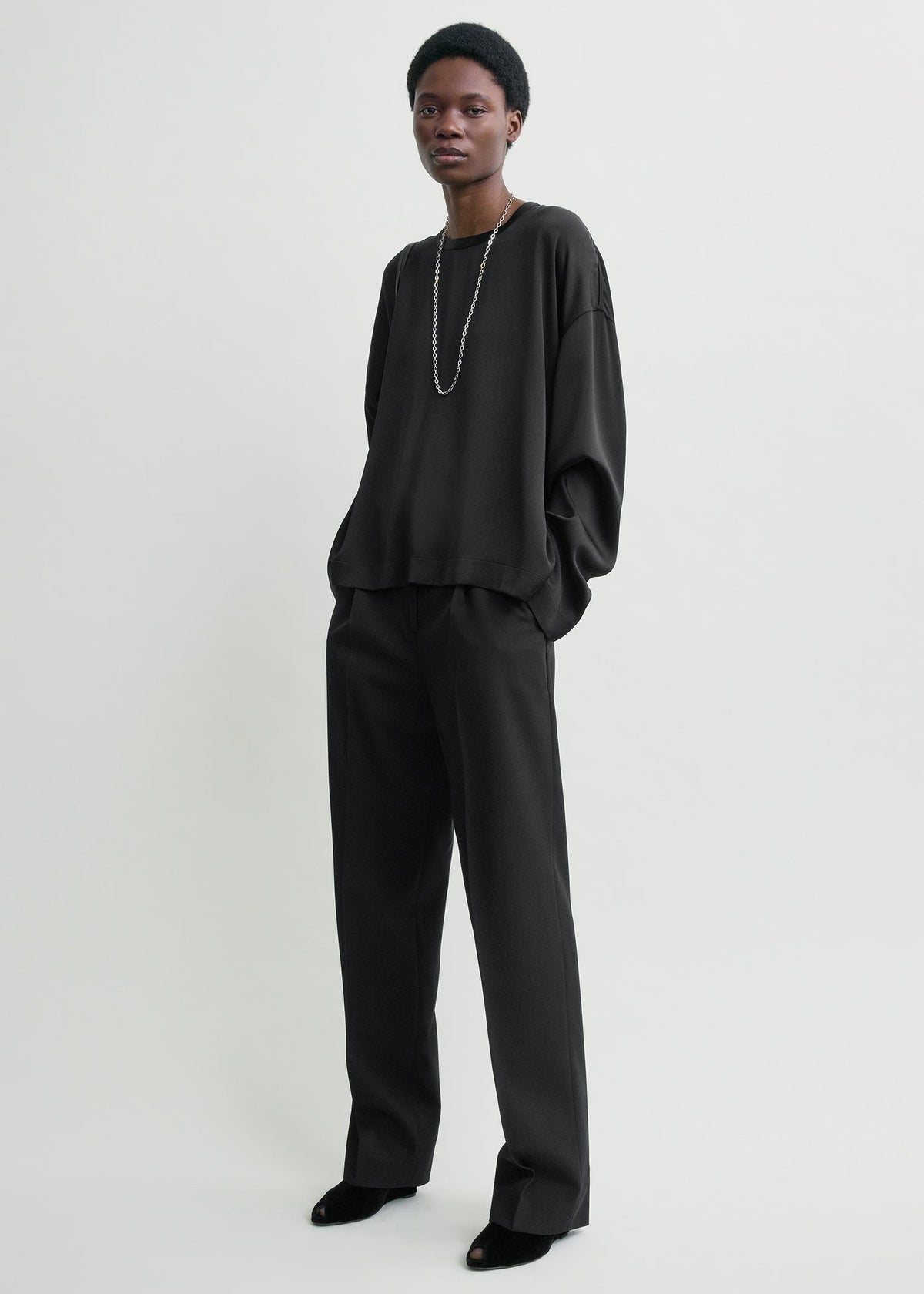 Boxy satin top black