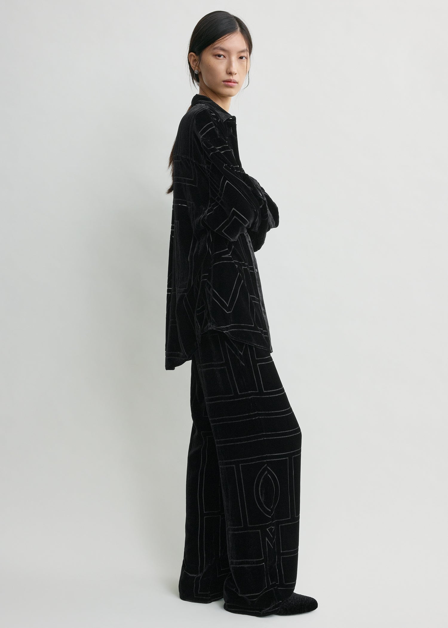Oversized devoré shirt black petite