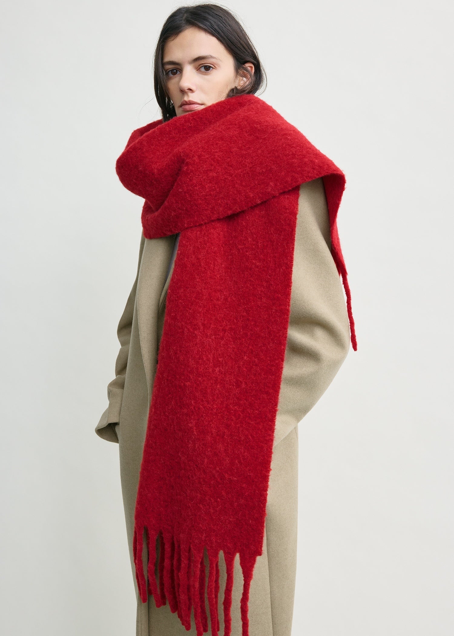 Fuzzy scarf red