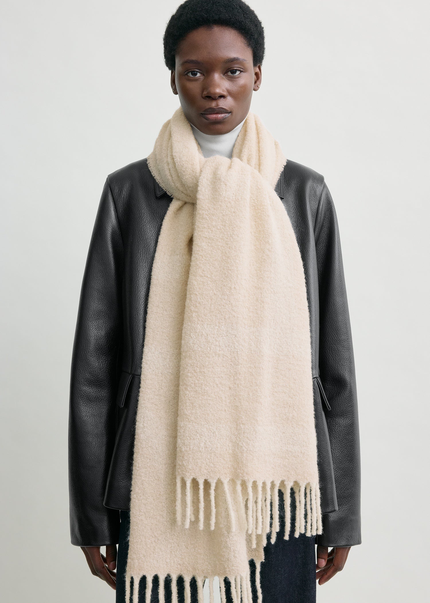 Monogram jacquard scarf ecru/white