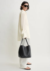 Medium belted grained-leather tote black