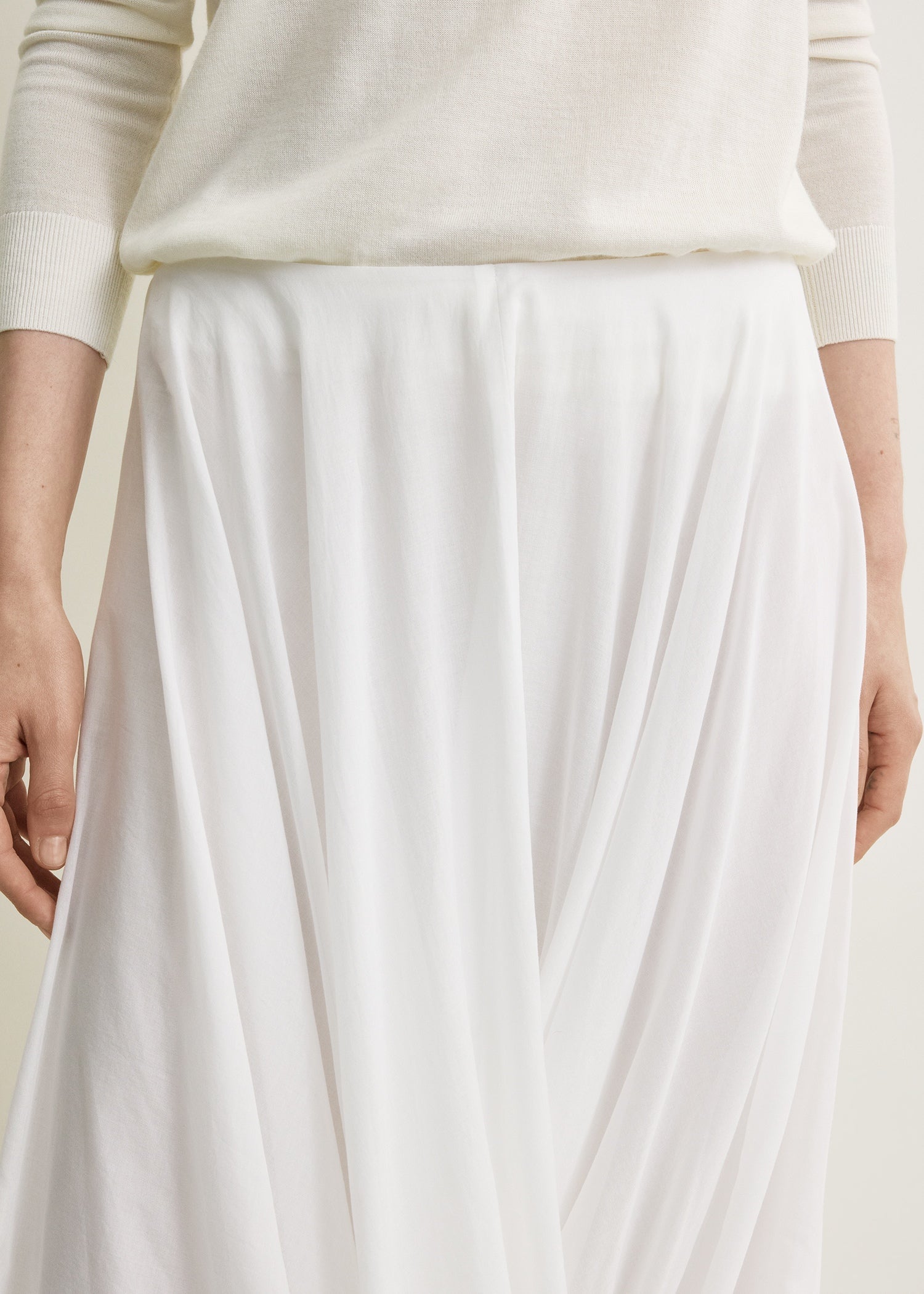 Cocoon skirt white petite
