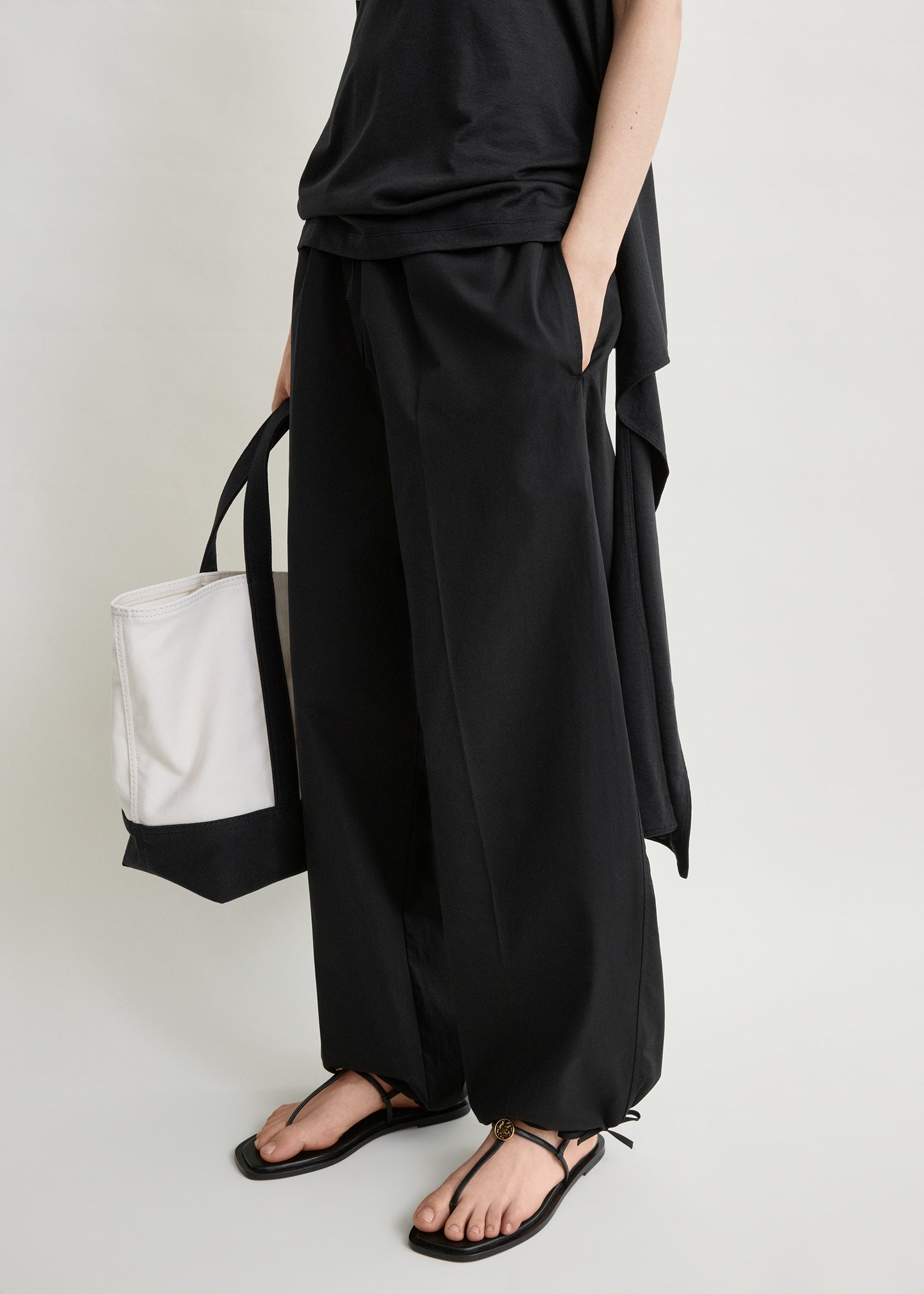 Drawstring cotton trousers black