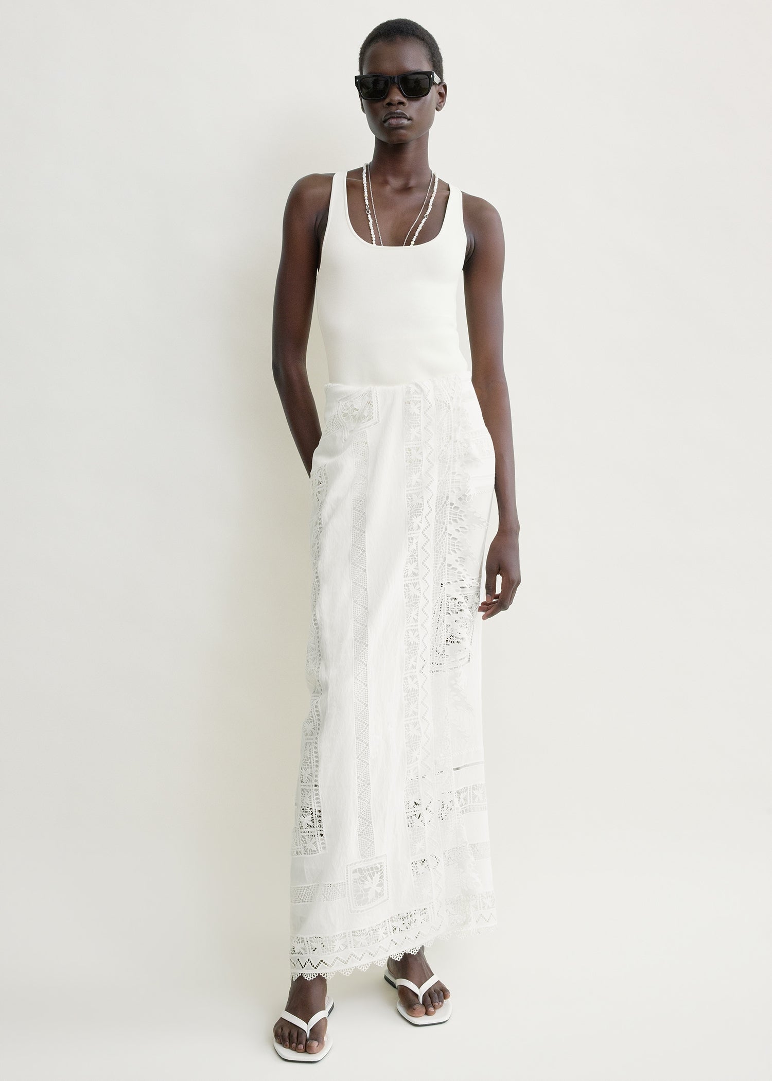 Lace sarong white