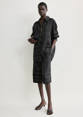 Classic embroidered shirt black