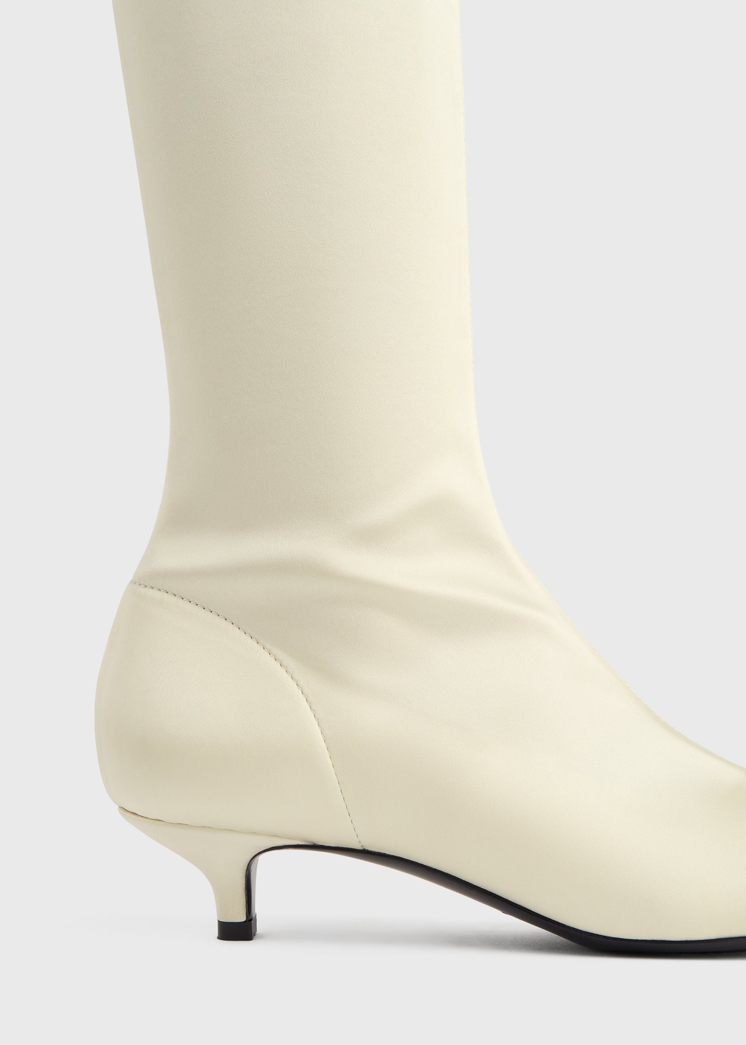 Satin knee-high boots milk