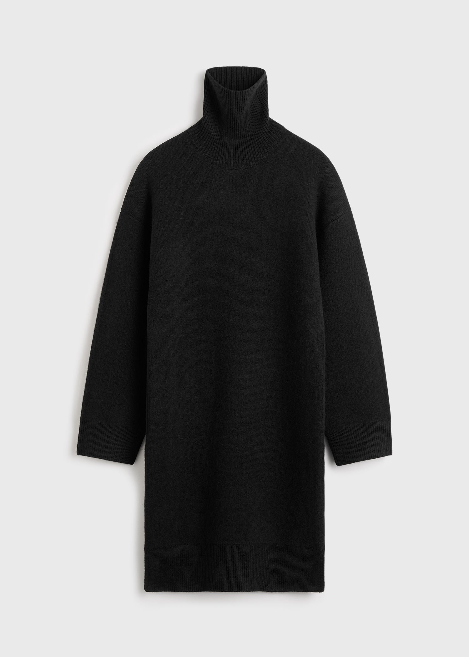 Broad turtleneck dress black