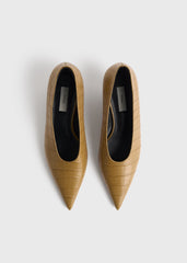 Sharp croco-embossed kitten pumps biscuit