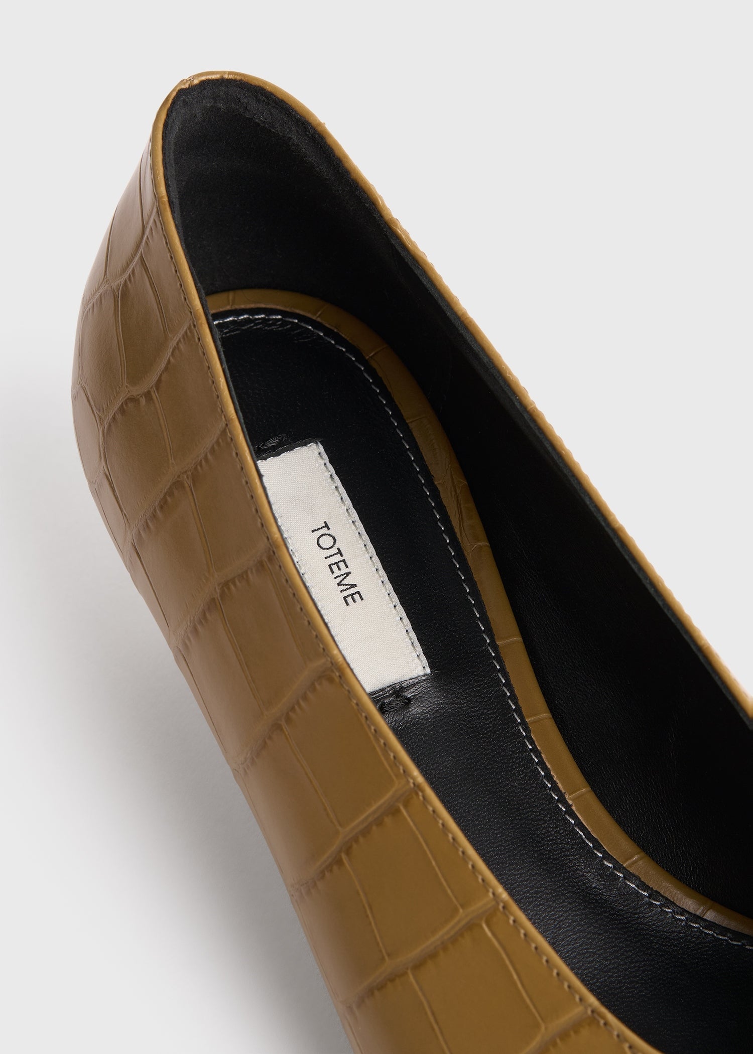Sharp croco-embossed kitten pumps biscuit