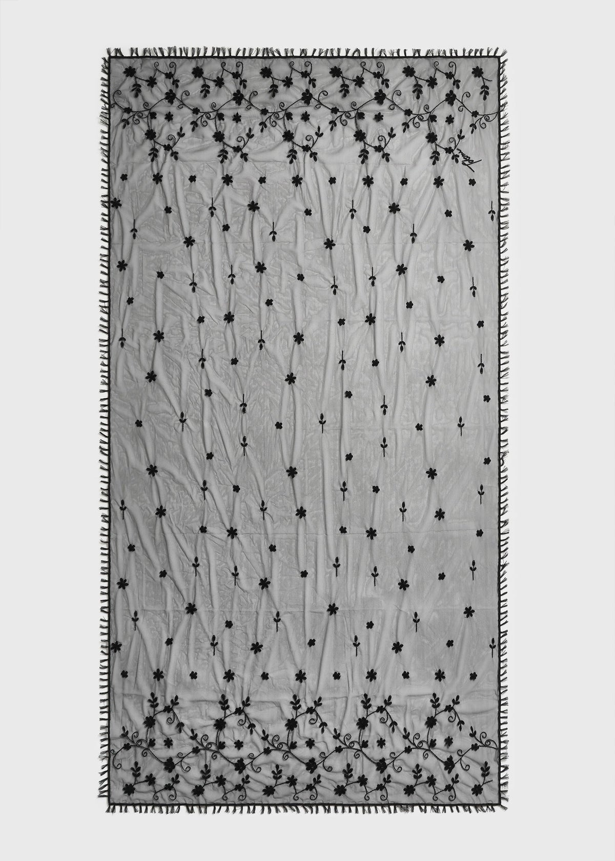 Floral tulle shawl black