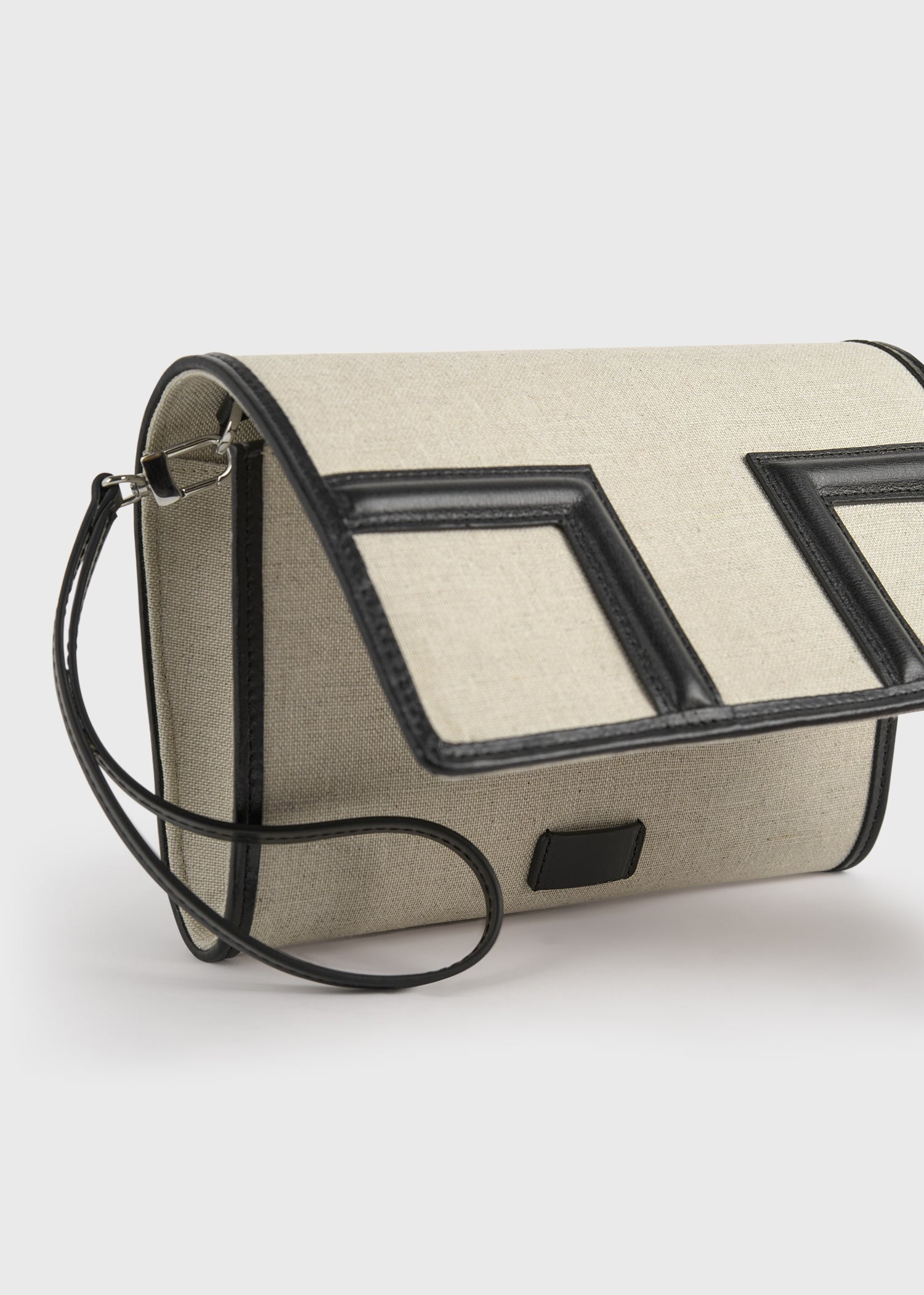 T-flap envelope ecru