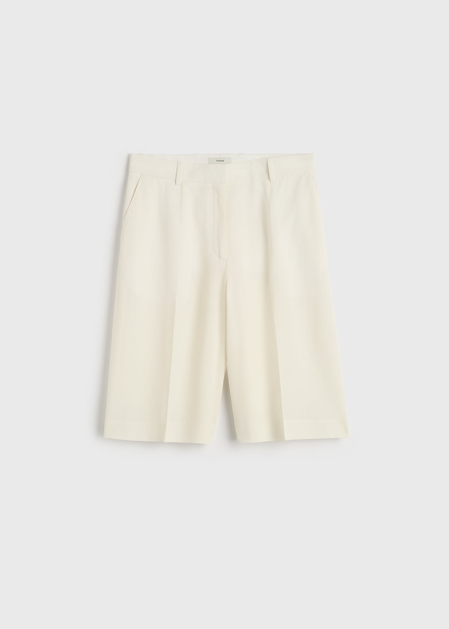 Wide tailored shorts ecru