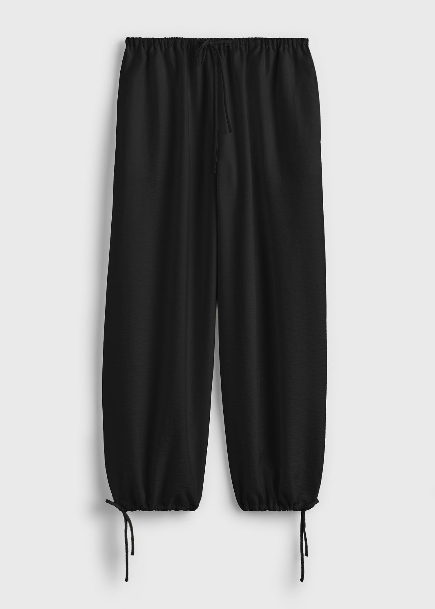 Parachute trousers black petite
