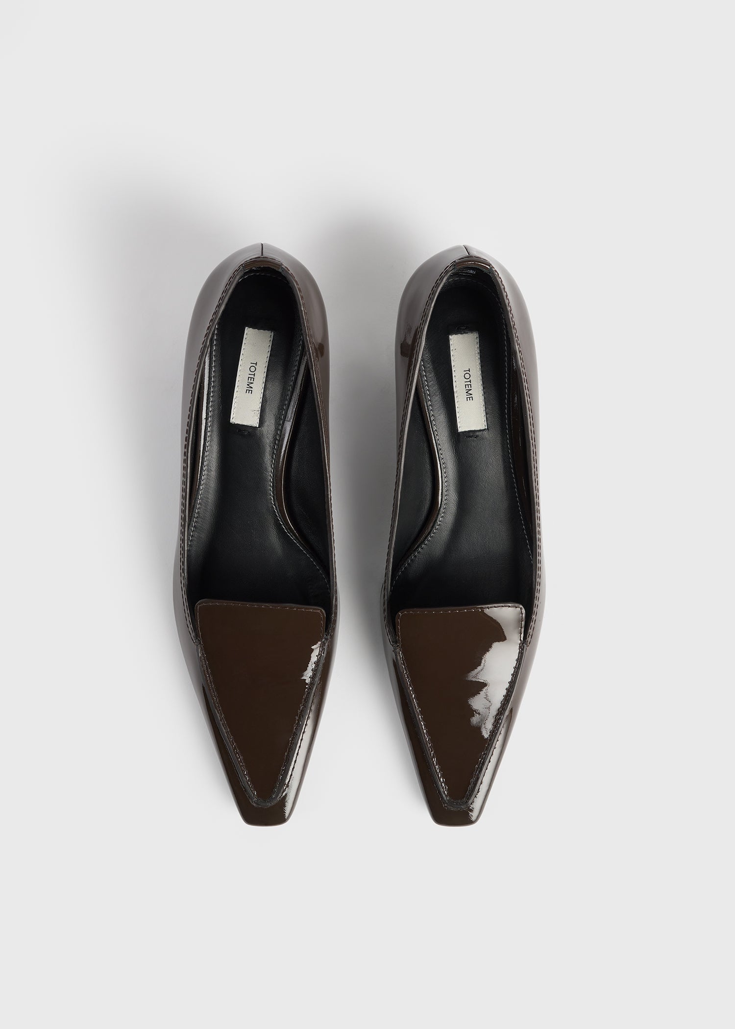 Patent loafer pumps brown