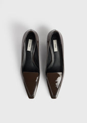 Patent loafer pumps brown